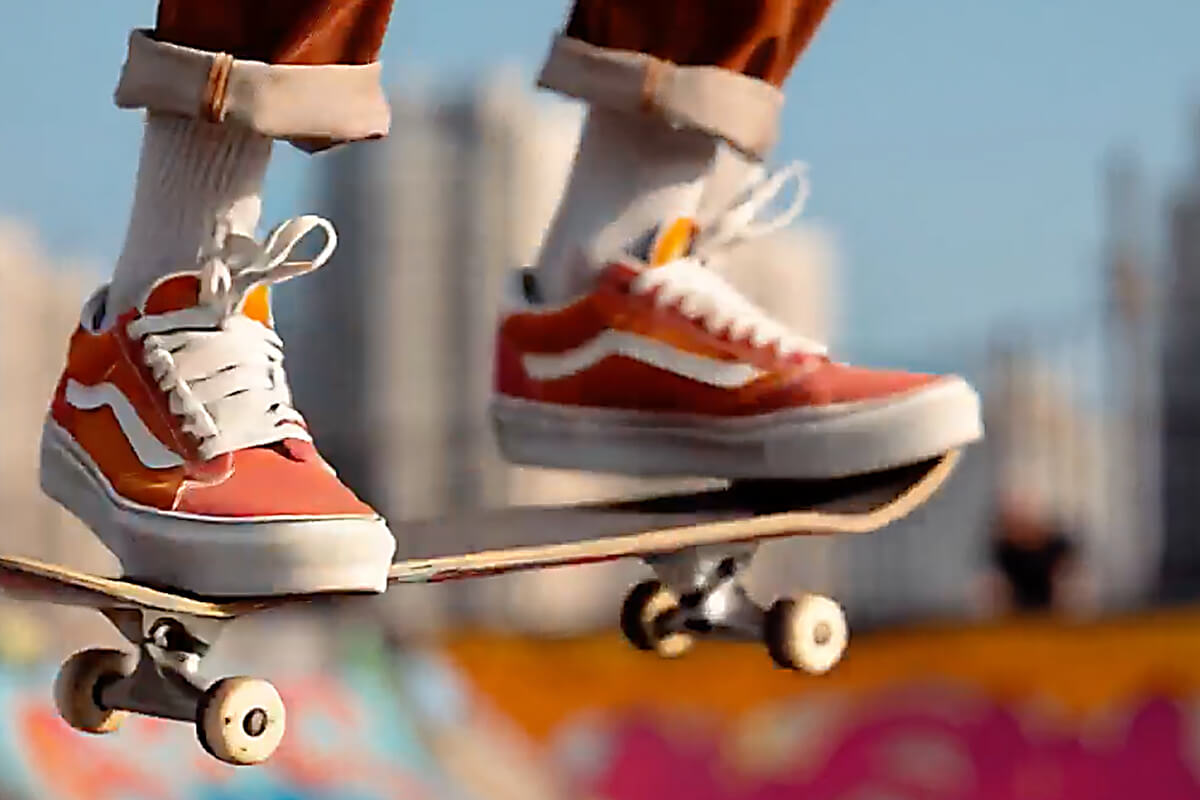 ART-droplets in humanoid form jumping